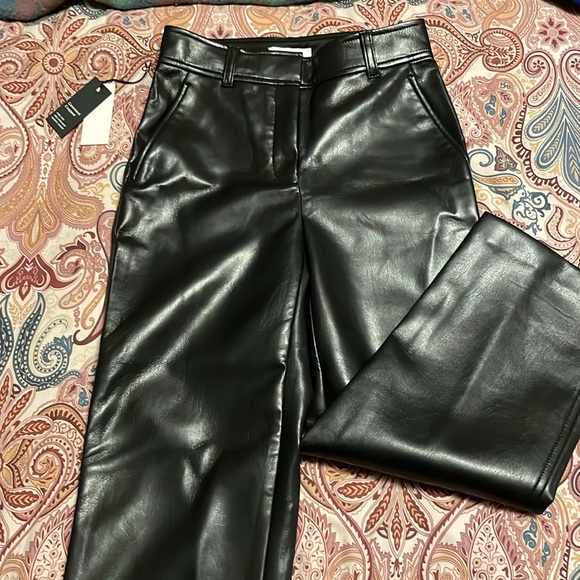 NWT Babaton cropped command black faux leather pant size 00 - Picture 3 of 6